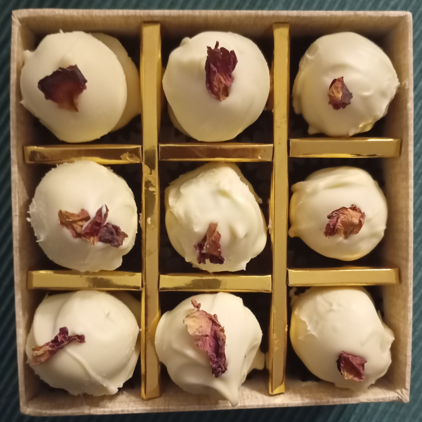 Rosenlikör-Praline – Sinnlichkeit & Herzöffnung